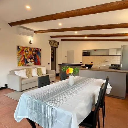 Rock House Appartement *